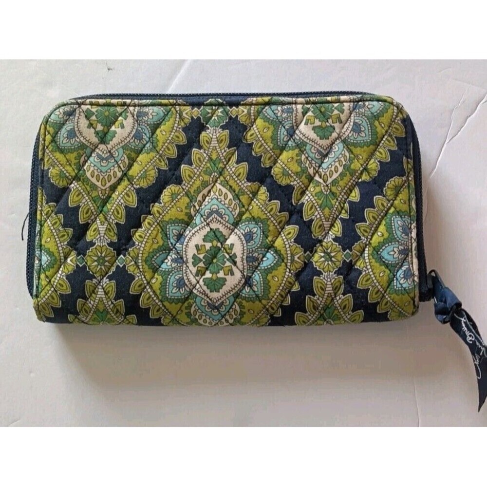 Vera Bradley Quilted Wallet Retired Hannah Pattern Blue Green Paisley